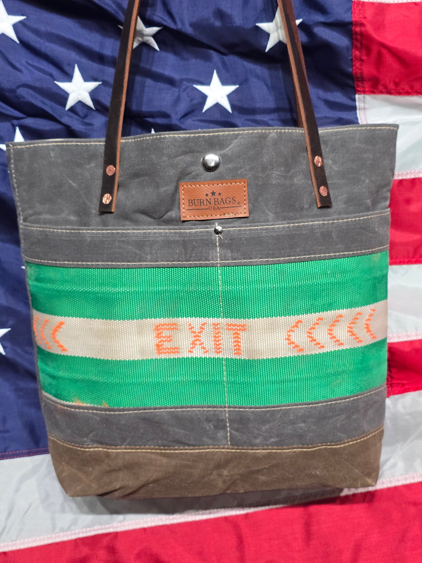 Camp Lejeune Classic Burn Bag CHARCOAL/GREEN(EXIT)