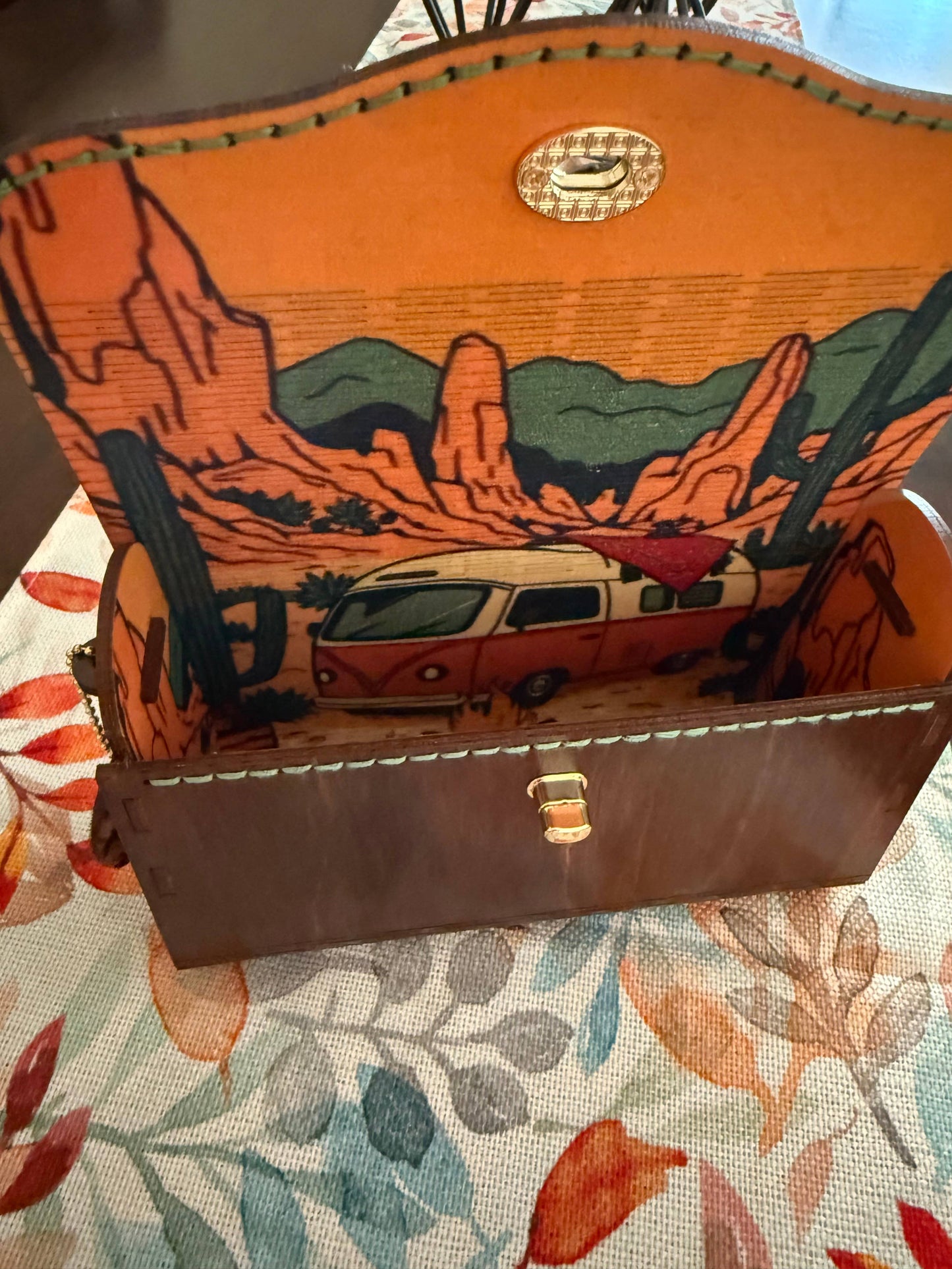 Desert Camper Shoulder bag