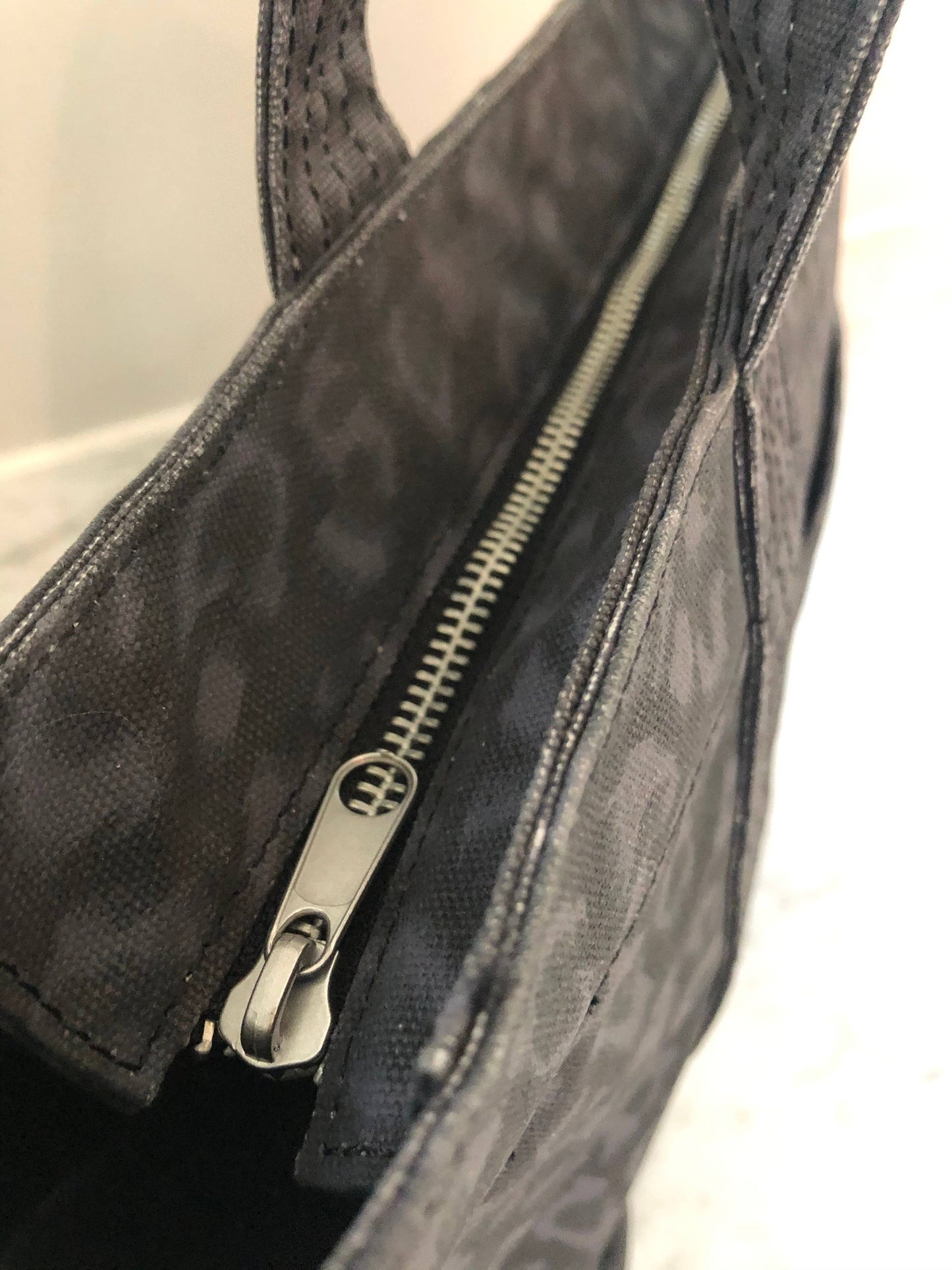 Black Leopard Zipper Crossbody Tote