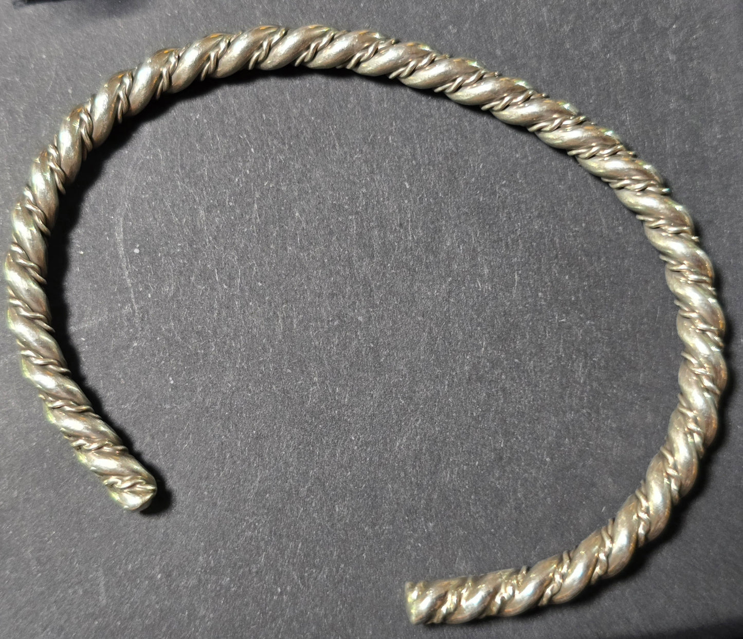 #658 Twisted stacker Cuff Bracelet Size 6