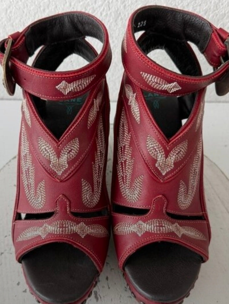 Lane Boots LEXINGTON Womens Red Wedges Western Sandals Wooden Heel Womens Size 8