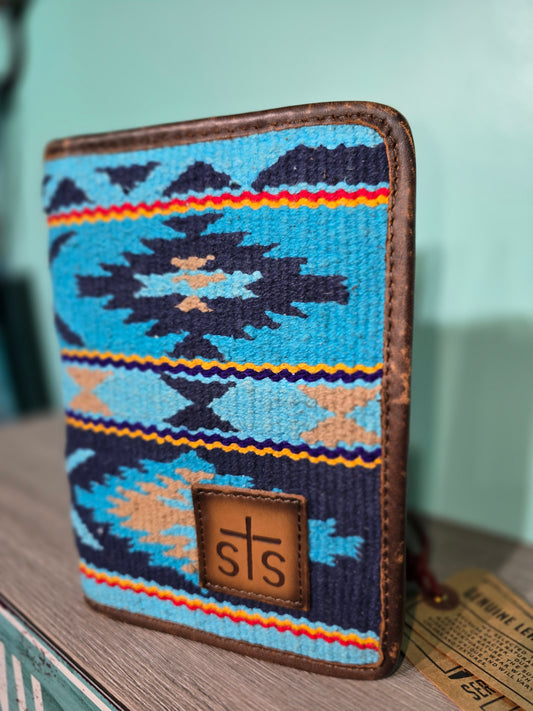 Blue magnetic wallet